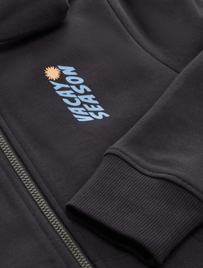 Sweatjacke mit Backprint und Kapuzendetails