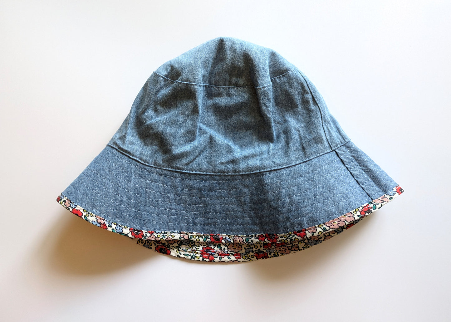 Wendemütze Bucket-Hat WAM "blumig/denim"